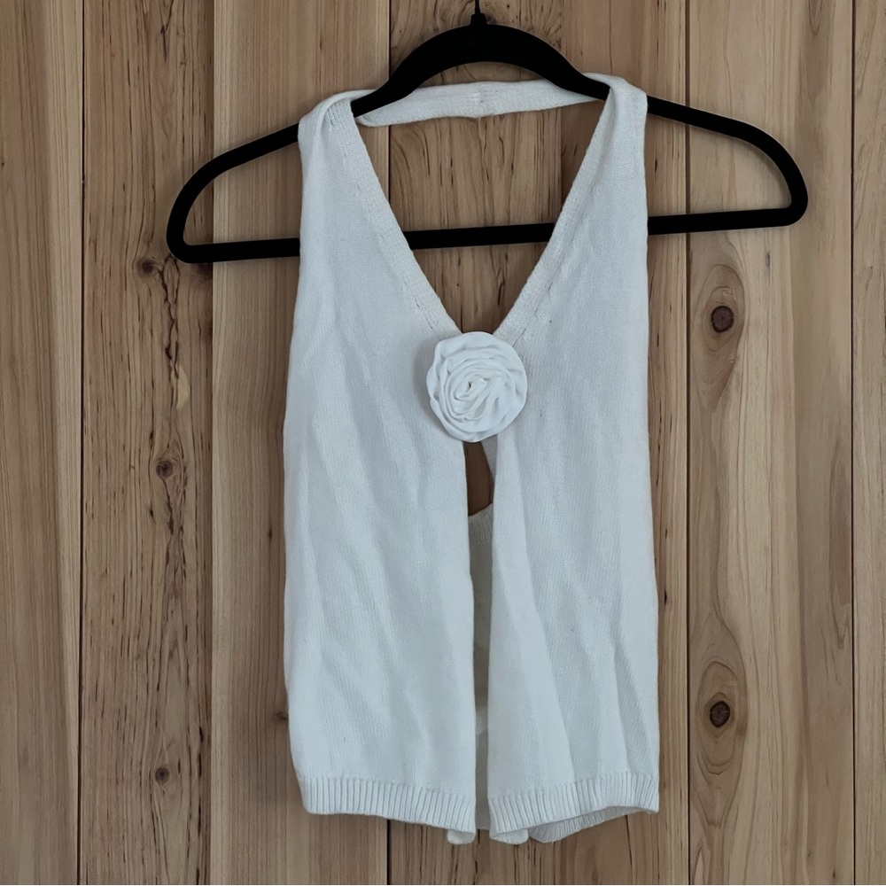 White Sleeveless Knit Top with Rosette Detail